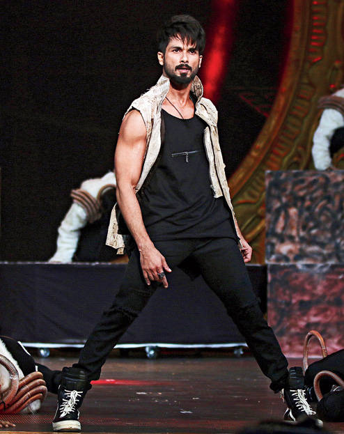 Shahid Kapoor Dance Videos