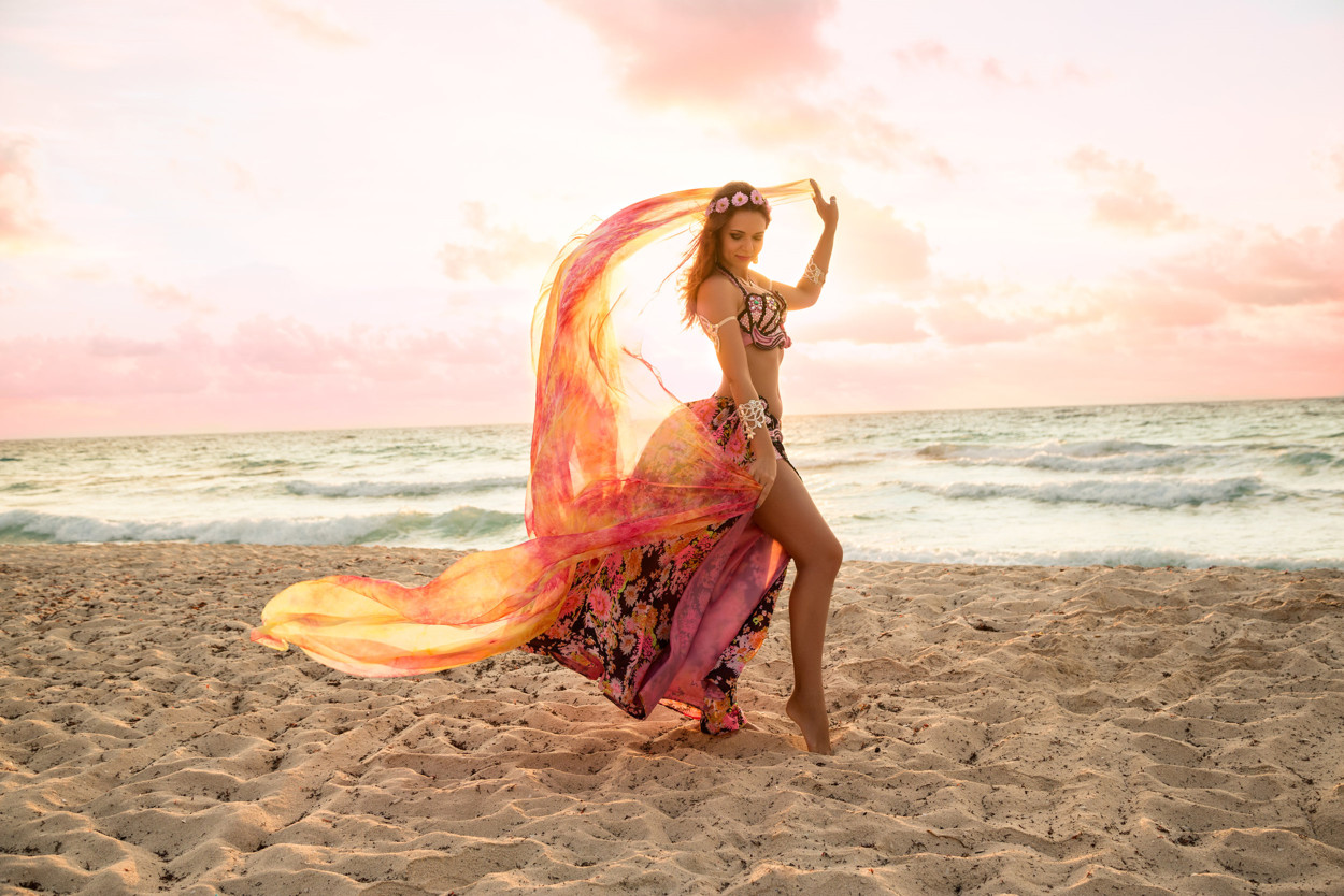 Learn Belly Dance Online on Dance With Me India